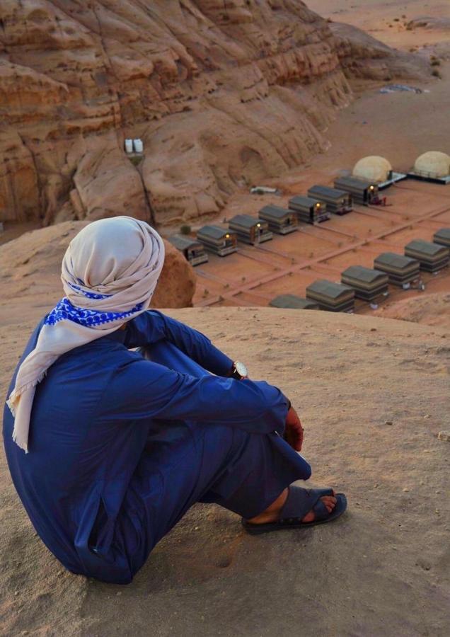 Oryx Camp Hotel Wadi Rum Bagian luar foto